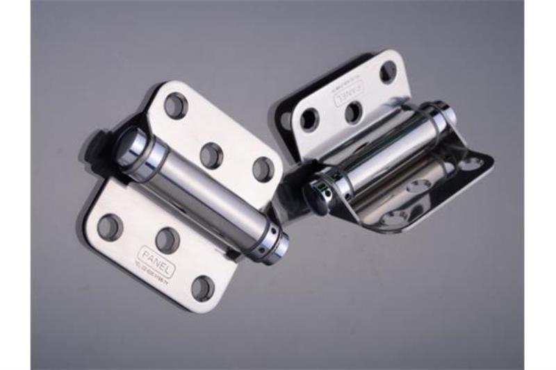 Hinges3_800_600