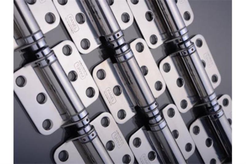 Hinges2_800_600
